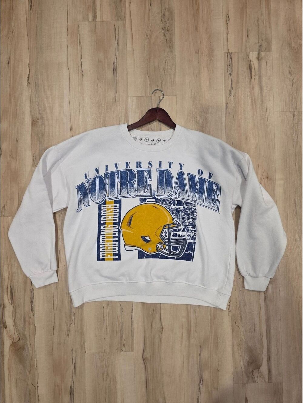 University of Notre Dame Fighting Irish White Crewneck Sweatshirt Large
